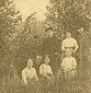 Berezne, 1913 r. Midzy panami stoi Nina Rybczyska, niej Olga Rybczyska oraz crki wacicieli majtku Szubkw.